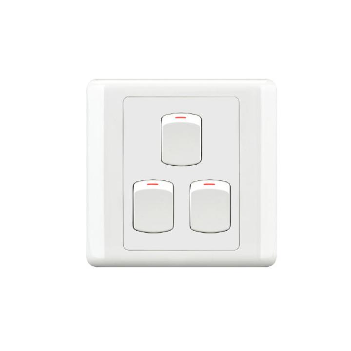 HEE New Classic 3 Gang 1 Way Switch